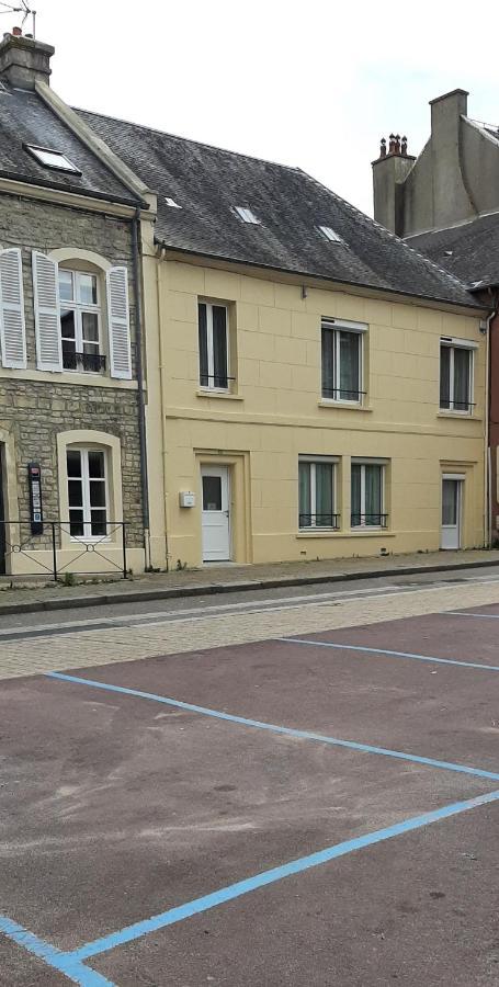 Chez Jeanne Hotel Carentan Exterior photo
